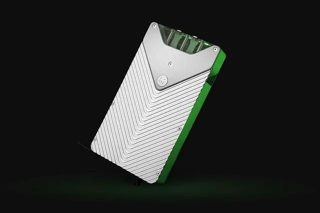 Alt view image 3 of 3 - EKWB EK-Quantum Vector FE RTX 3090 GPU Backplate, Silver