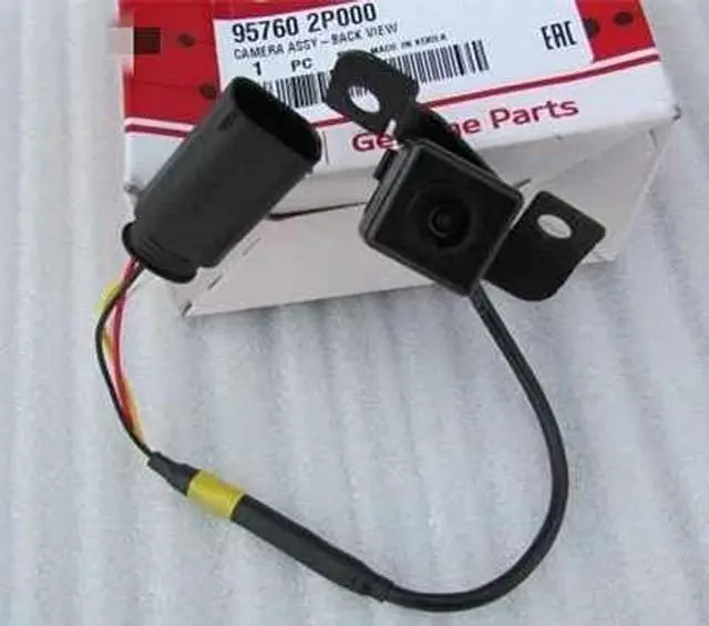Alt view image 2 of 4 - Genuine OEM 95760-2P000 Rear View Back Up Camera / 957602P000 for Kia Sorento 2011-2013