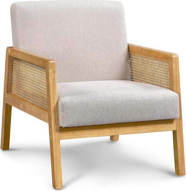 Wicker comfy outlet chair