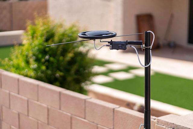Alt view image 6 of 7 - Channel Master Omni+ Omnidirectional Outdoor TV Antenna with Mounting Bracket for Roof, Attic, RV - VHF/UHF Digital HDTV Antenna with 360 Degree Reception Span - 50 Mile Range [CM-3011HD]