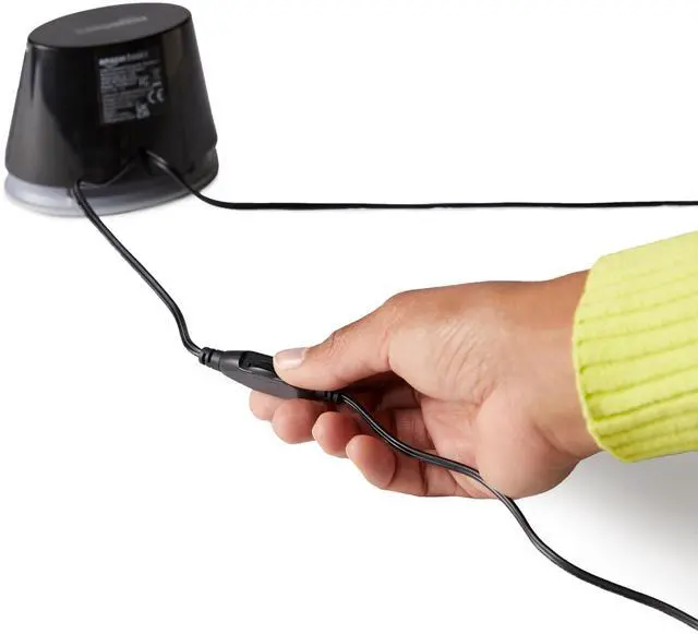 Alt view image 3 of 4 - Amazon Basics Stereo 2.0 Speakers for PC or Laptop, 3.5mm Aux input, USB-Powered, 1 Pair, Black