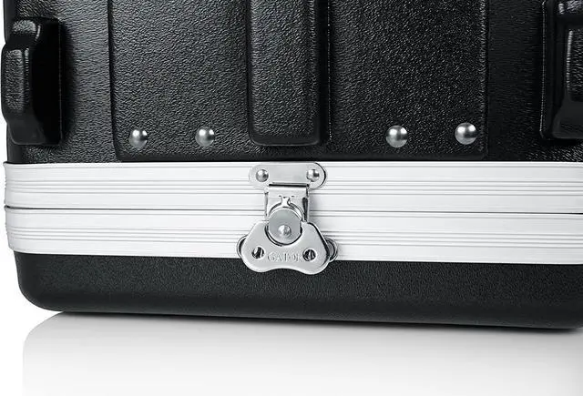 Alt view image 6 of 7 - Gator Cases Lightweight Molded 6U Rack Case with Heavy Duty Latches; Shallow 14.25" depth, 6U (GR-6S)