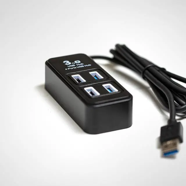 Alt view image 4 of 6 - 4-Port USB Hub for Vive Tracker USB dongles, Portable USB Adapter, Multiport Expander, Splitter for Desktop, Laptop, Xbox, HDD, Console, Printer, PC, Keyboards, HP, Dell