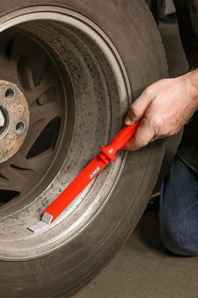 Alt view image 5 of 7 - ARES 10083  4-Piece Non-Marring Scraper Chisel Set  Thermoplastic Construction Resists Flexing and Breaking  Safely Removes Debris, Adhesives, Film, Deposits and More from a Variety of Surfaces