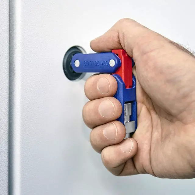 Alt view image 6 of 7 - KNIPEX Tools - Control Cabinet Key Double-Joint (001106V03)