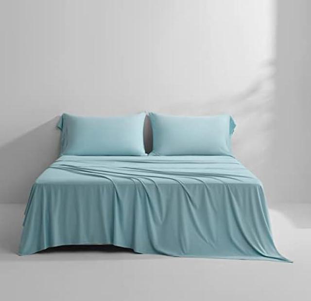 Main image of REST® Evercool®+ Flat Sheet, Silver Ion Infused Cooling Top Sheet for Hot Sleepers, Instant Cooling, Smooth, Machine Washable for Fresh and Hygienic Sleep (Light Blue, King/Cal King)