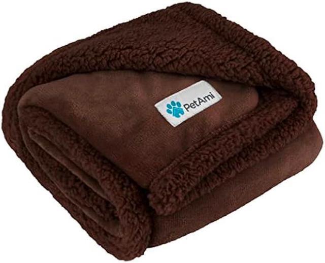 Petami waterproof outlet dog blanket