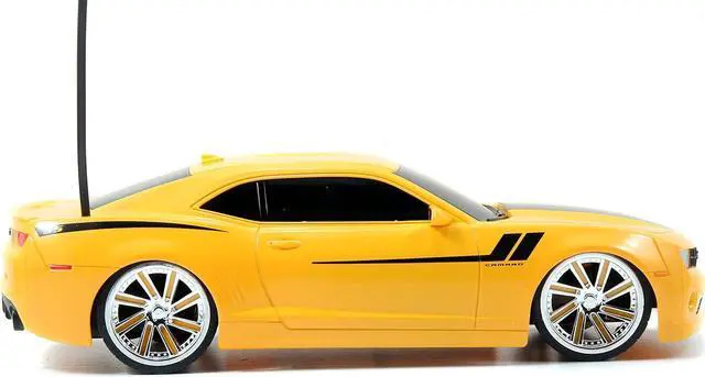Alt view image 3 of 4 - Jada Toys HyperChargers 2010 Chevy Camaro SS BTM Remote Controlled Vehicle (1:16), Yellow