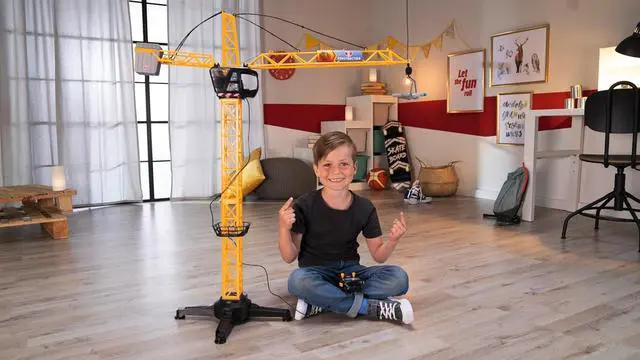 Alt view image 5 of 6 - Dickie Toys 40" Giant Crane Playset , Yellow