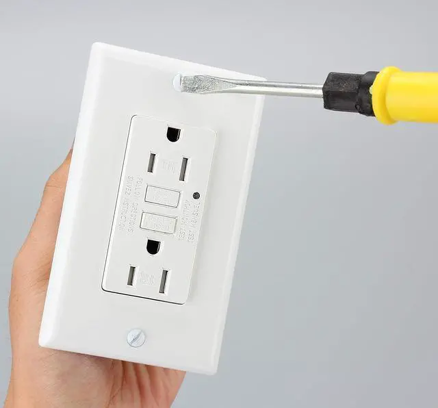 Alt view image 5 of 6 - LEOD 15A 125V Self-Testing GFCI Outlet with Green led Indicator Light, 4 Pcs WallPlate and Screws Included, Tamper-Resistant Auto-Test GFCI Socket, White, ETL Listed (2 Pack)