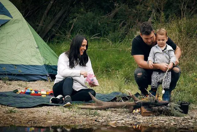 Alt view image 5 of 7 - DOWN UNDER OUTDOORS Large Waterproof Windproof Extra Thick 350 GSM Quilted Fleece Stadium Blanket, Machine Washable Camping Picnic & Outdoor, Beach, Baseball,Dog, 82 x 55 (Green Check)