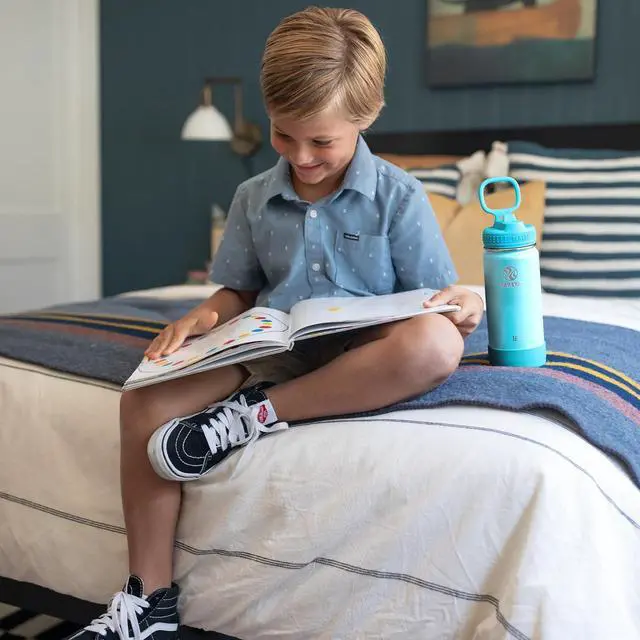 Alt view image 3 of 6 - Takeya Actives Kids Glow-in-the-Dark Water Bottle with Straw Lid - Stainless Steel Bottle with BPA-Free Lid - Reusable & Dishwasher-Safe Water Bottle - 18 oz, Glow Worm Blue