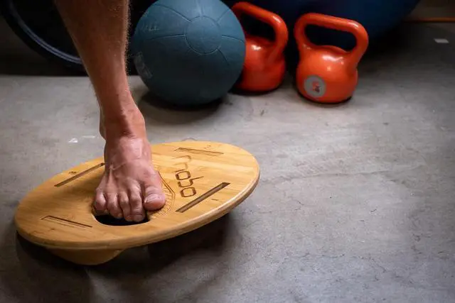 Alt view image 3 of 7 - Mobo Board