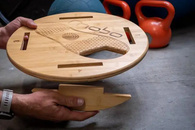 Alt view image 2 of 7 - Mobo Board