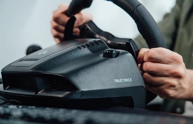 Alt view image 6 of 6 - Logitech G923 for PC TRUEFORCE Sim gaming Racing Wheel with Pedals,for PC, BLACK