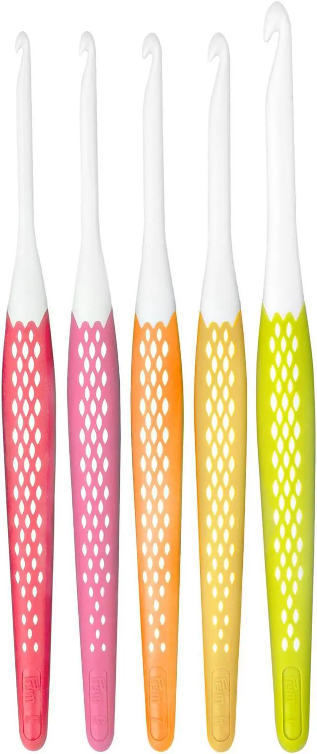 Alt view image 2 of 4 - Small Ergonomic Crochet Hook Set