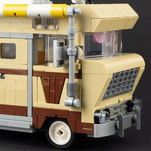 Alt view image 5 of 7 - ZITIANYOUBUILD RV / Recreational Vehicle Model 724 Pieces Building Toys from Comic MOC