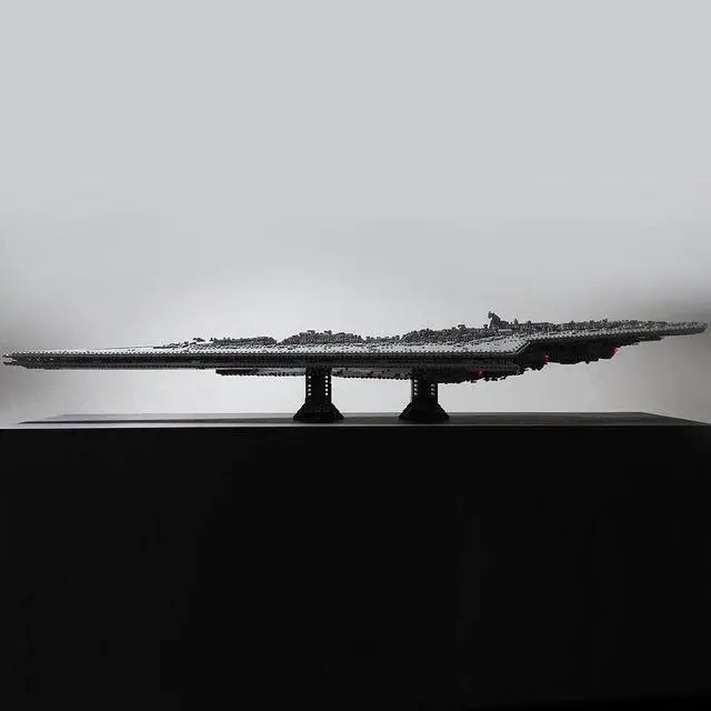 Alt view image 6 of 6 - ZITIANYOUBUILD Executor class Star Dreadnoughts Ship Toys 7284 Pieces Building Set MOC