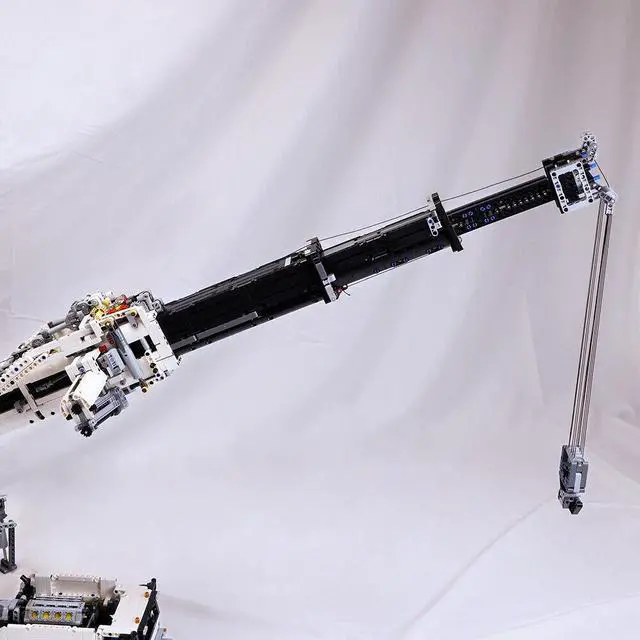 Alt view image 6 of 7 - ZITIANYOUBUILD Blue Liebherr LTM 11200 Crane with Power Functions Kits 8128 Pieces MOC