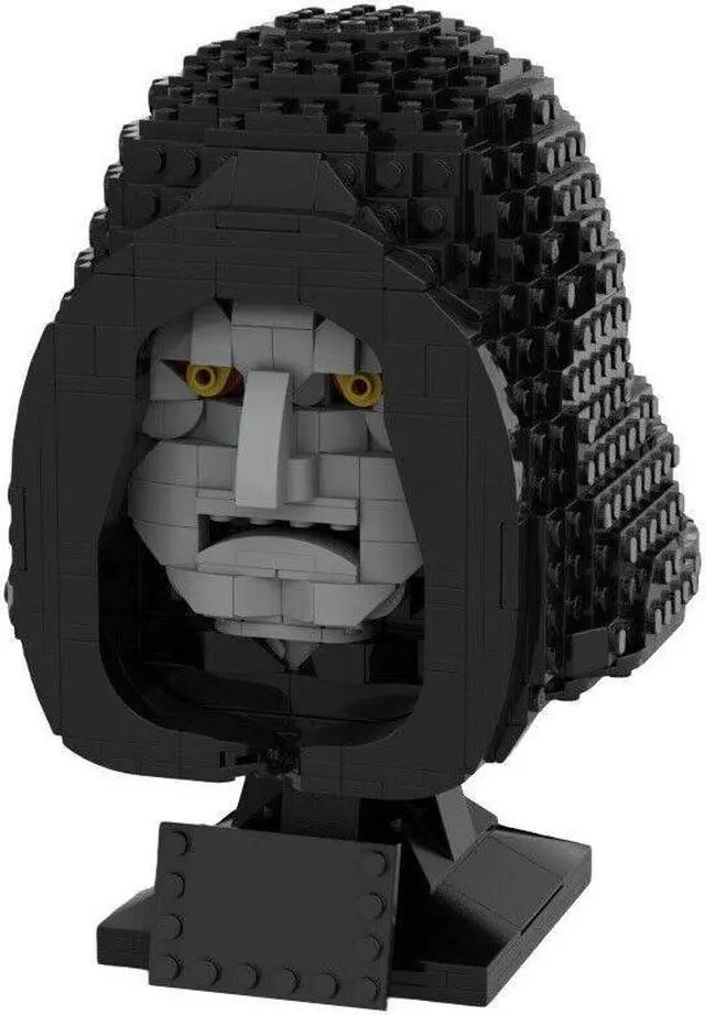 Alt view image 2 of 6 - ZITIANYOUBUILD Fictional Character Bust Helmet Main Antagonist 789 Pieces MOC