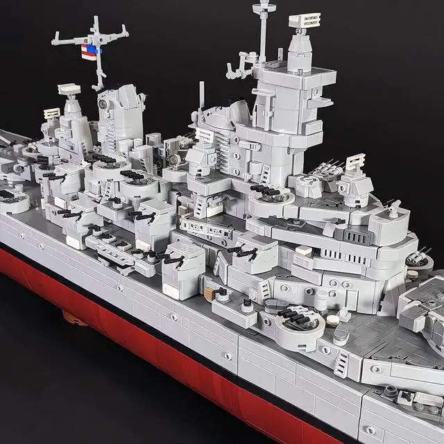 Alt view image 4 of 7 - ZITIANYOUBUILD Lead Ship The Fourth Battleship Named after A State 8042 Pieces MOC