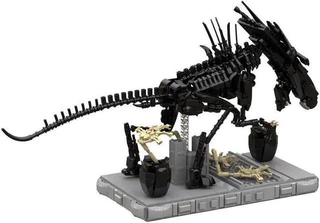 Alt view image 3 of 7 - ZITIANYOUBUILD Queen in Movie 903 Pieces Building Toy Complete Sets & Packs MOC