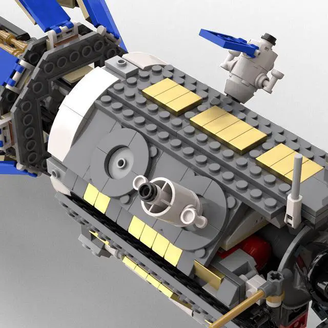 Alt view image 2 of 3 - ZITIANYOUBUILD C5433 A Converted Asteroid Drilling Ship Arbitrator Mother Ship 1298 Parts