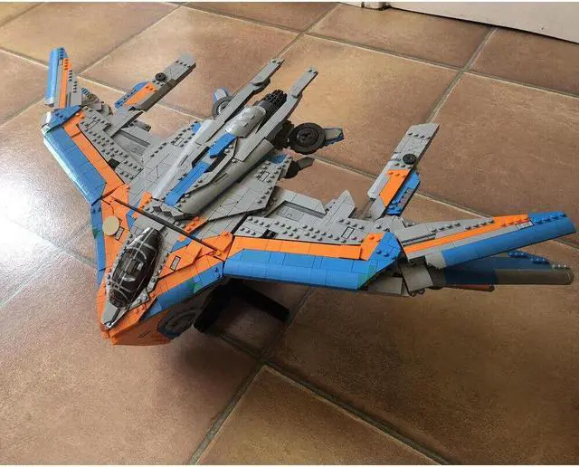Alt view image 2 of 3 - ZITIANYOUBUILD MOC-149136 M-class Spaceship Model with Display Stand 3343 Parts