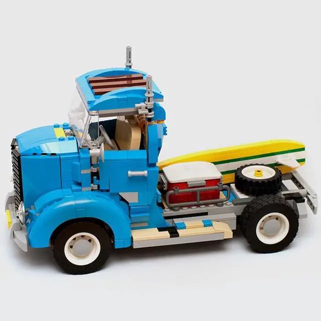 Alt view image 3 of 3 - ZITIANYOUBUILD C3998 Alternate Build of Set 10252: Vintage Truck Model 862 Parts Gift