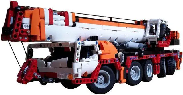 Main image of ZITIANYOUBUILD C696 Five-axle Crane with Separate Jib and Counterweight 2061 Parts