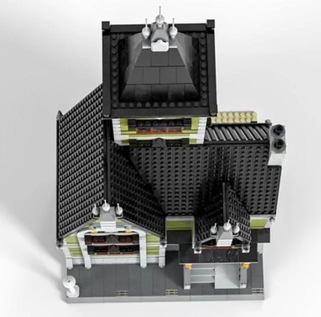 Alt view image 4 of 4 - ZITIANYOUBUILD C4883 Modular Building: Haunted House with Full Interior 3723 Parts Gift