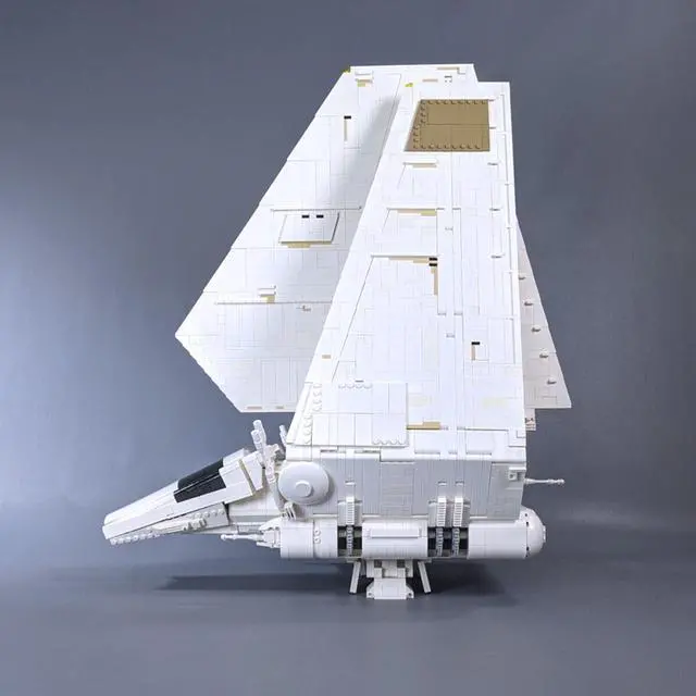 Alt view image 4 of 5 - ZITIANYOUBUILD C4952 Imperial Shuttle with Power Functions and Display Stand