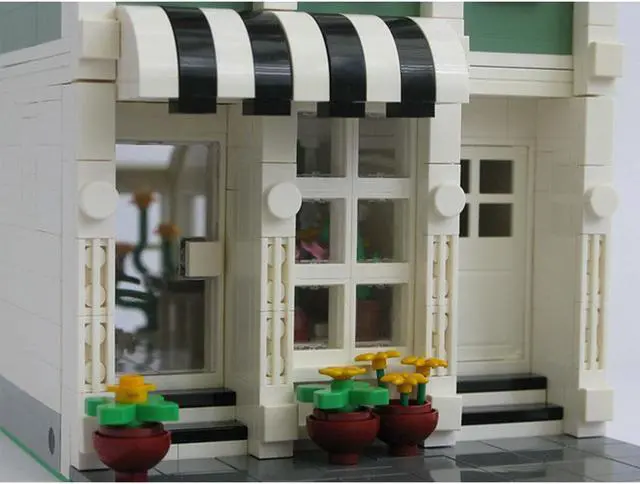 Alt view image 5 of 5 - ZITIANYOUBUILD C4226 Modular Florist and Apartment Model with Interior 1565 Parts Gift