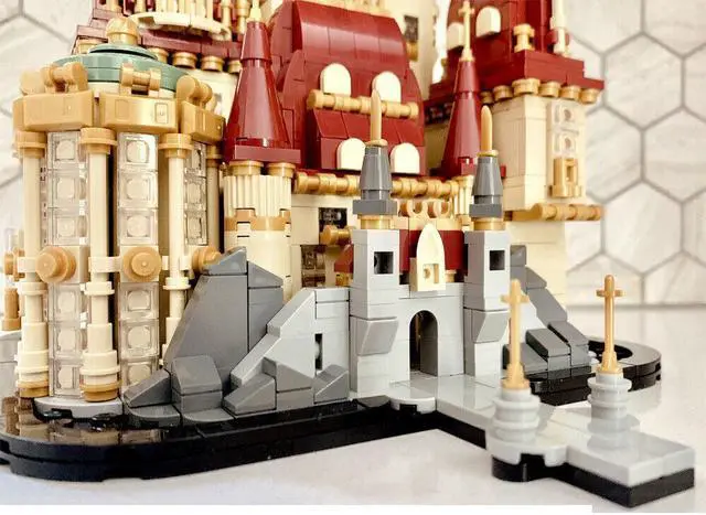 Alt view image 2 of 5 - ZITIANYOUBUILD MOC-156489 Shining Castle with Iconic Stained-glass Window from Film 2207 Parts