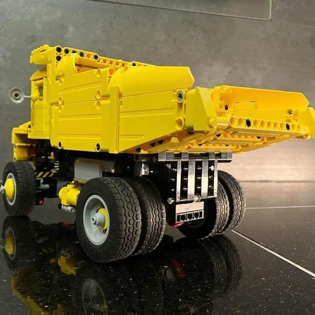 Alt view image 2 of 3 - ZITIANYOUBUILD Custom MOC-153584 1/15 RC Tipper Truck Assembly (Dynamic Version/1269 Parts)