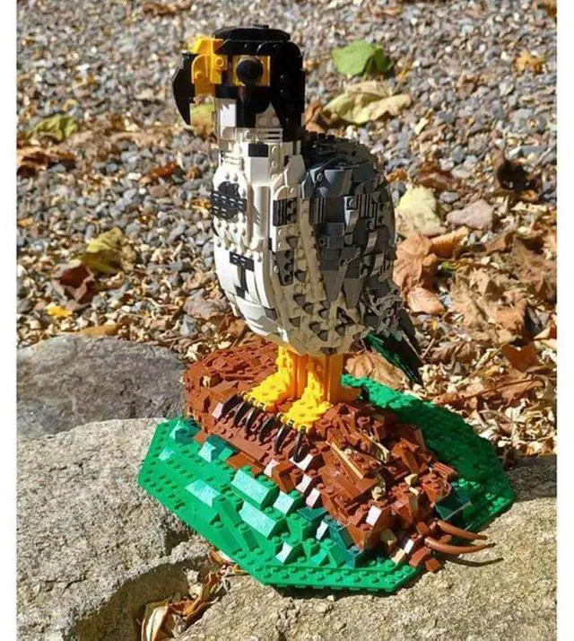 Alt view image 4 of 7 - ZITIANYOUBUILD Custom MOC-187353 Peregrine Falcon Building Blocks Set (2155PCS) Toys Gift