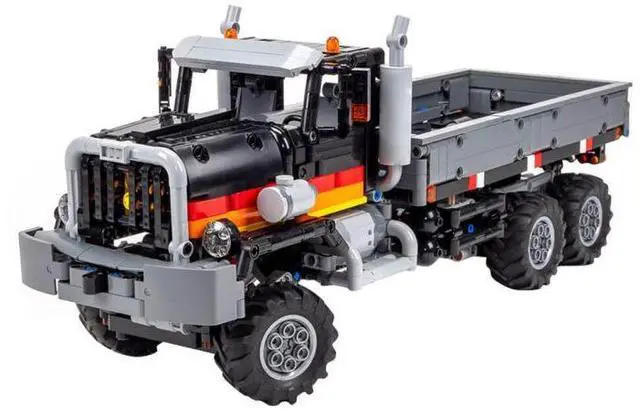 Alt view image 4 of 7 - ZITIANYOUBUILD MOC-219862 1/20 Scale American 6×6 Off-road Truck Building Blocks Set (1500PCS)