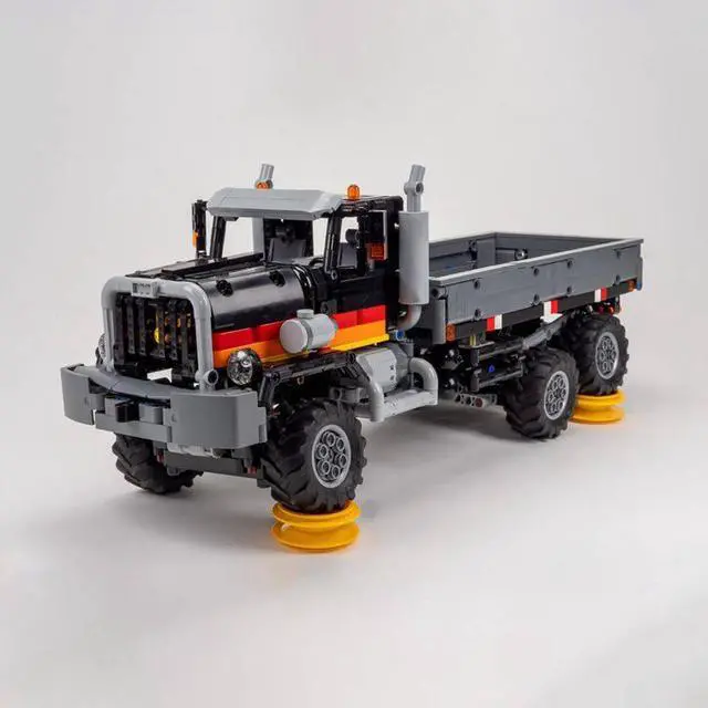 Alt view image 5 of 7 - ZITIANYOUBUILD MOC-219862 1/20 Scale American 6×6 Off-road Truck Building Blocks Set (1500PCS)