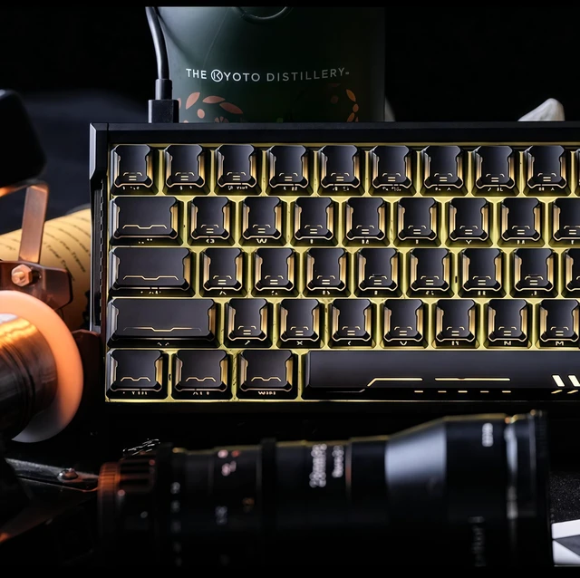 Main image of Womier Shine Through keycaps Set,Double Shot PBT keycaps Mecha Armor