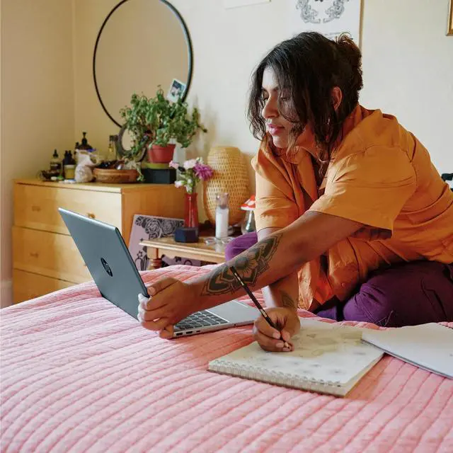 Alt view image 7 of 7 - HP Essential Laptop 15.6" IPS Full HD Touchscreen Intel core i3-N305 8GB RAM 256GB PCIe Gen 4 SSD Intel UHD Graphics HDMI USB-C Webcam Wi-Fi 6 Bluetooth 5.3 Long Battery life Windows 11 Pro Blue