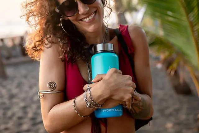 Alt view image 5 of 7 - HYDRO CELL Stainless Steel Insulated Water Bottle with Straw - For Cold & Hot Drinks - Metal Vacuum Flask with Screw Cap and Modern Leakproof Sport Thermos for Kids & Adults (Teal/Blue 32oz)