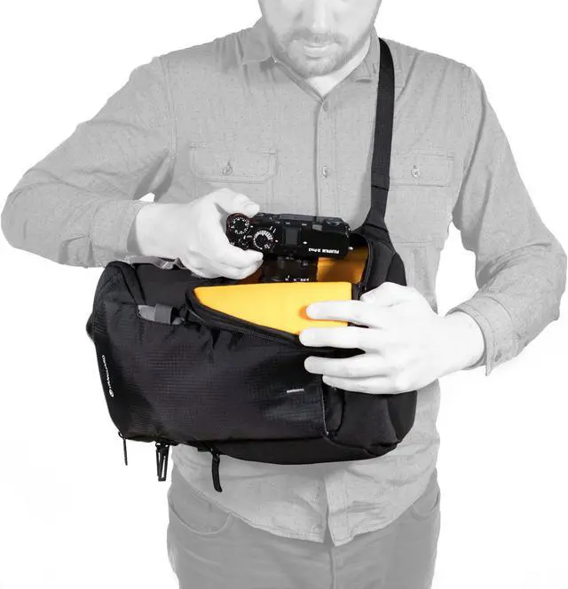 Alt view image 3 of 5 - VANGUARD Sling Backpack, Black (VEO Discover 41)