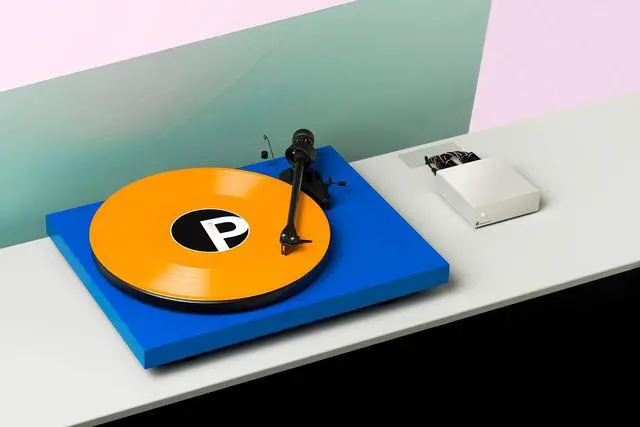 Alt view image 3 of 3 - Pro-Ject Phono Box S2 (Black)