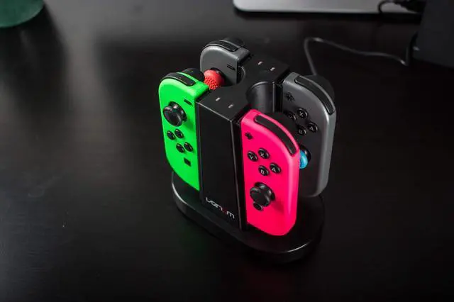 Alt view image 4 of 5 - Venom Switch Joy-Con Quad Charging Station (Nintendo Switch)