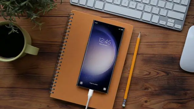 Alt view image 4 of 5 - 30W USB-C Fast Charger and Cable Compatible with Samsung Products, Samsung Phones, Tablets and Other USB-C Devices White (17-Foot, 2-Pack)