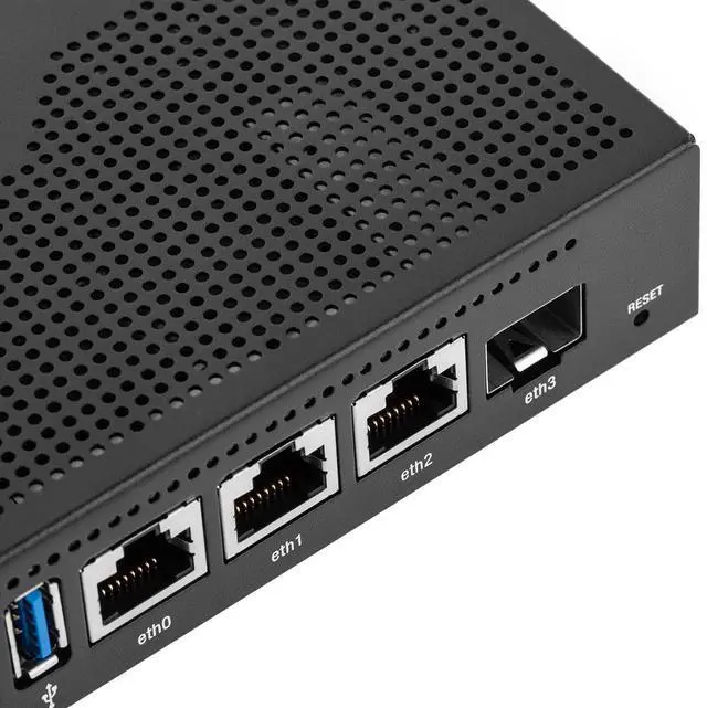 Alt view image 4 of 5 - Ubiquiti EdgeRouter 4
