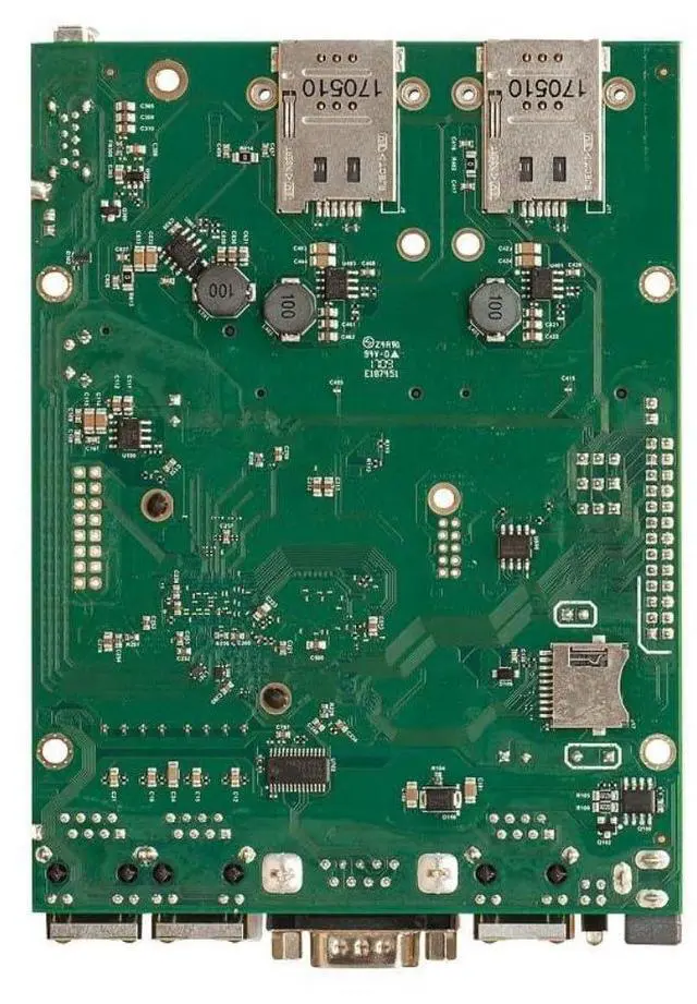 Alt view image 2 of 2 - Mikrotik RBM33G Ethernet LAN Black, Green, Grey Wired Router