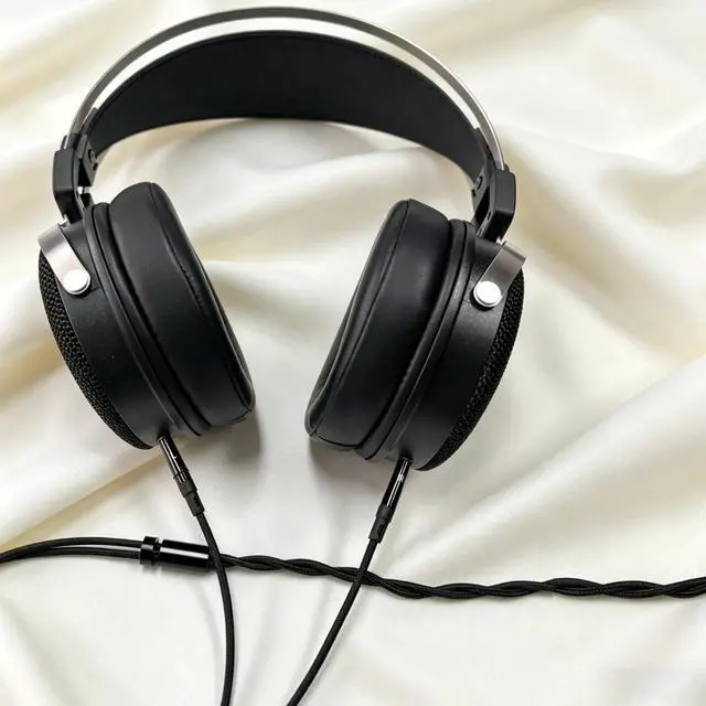 Alt view image 4 of 5 - FAAEAL Monitor Headphone Cable,Soft Cotton Yarn Cover Dual 3.5mm Over-Ear AUX Cord Compatible with Hifiman HE560 HE4XX Meze 99 Classics MEZE 109 Pro Headset for Musicians Audiophiles 4.4mm 2-Pack