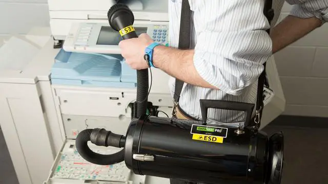 Alt view image 5 of 5 - METROVAC DV-3-ESD1V Datavac ESD Maintenance System, Powered Vacuum/Blower, Ultimate Cleaning of Electronic Equipment, Computers, Printers, Copiers