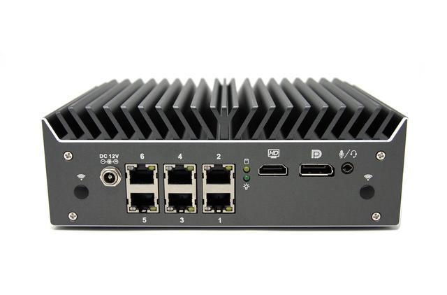 Protectli Vault Pro VP2410 - Mini PC Firewall 4 Porte, Intel Celeron J4125, Supporto AES-NI, Barebone (senza RAM/SSD)